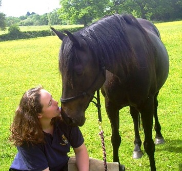 Debs Crosoer barefoot trimmer